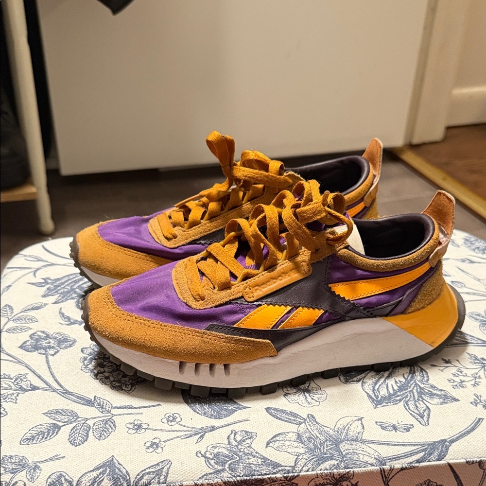 Reebok sneaker